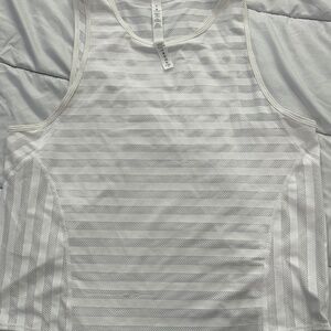 Lululemon Off and Running Tank Size 8